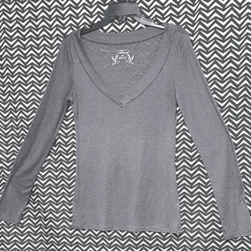 Old Navy, long-sleeve V-Neck, Women size, Medium (Gray)